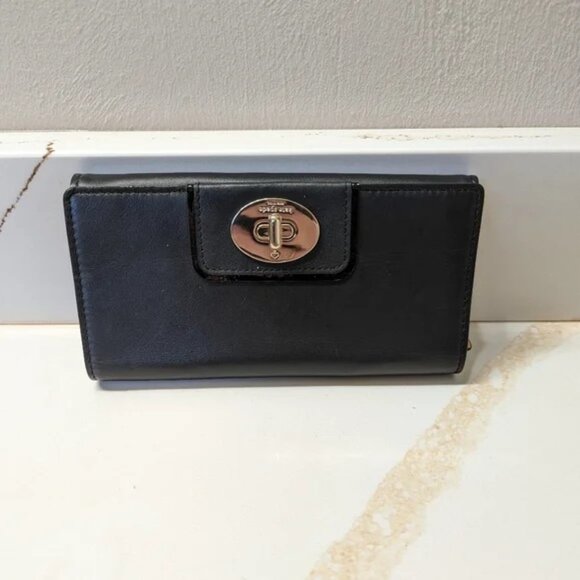 kate spade Handbags - Kate Spade Leather Wallet, very gently used condition .